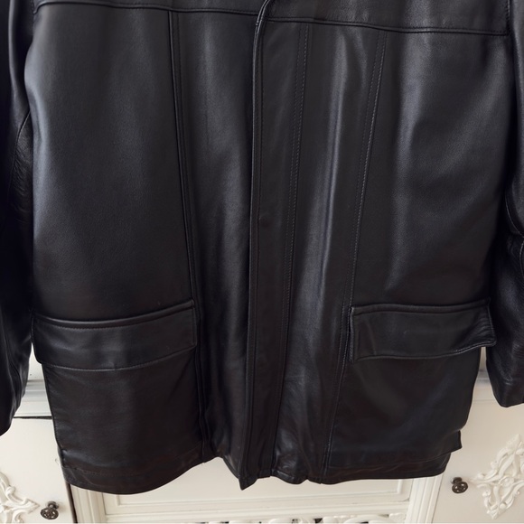 Vintage Men’s Leather Faux Fur Lined Coat - Picture 3 of 12